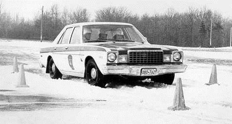 Officers undergo winter driver training