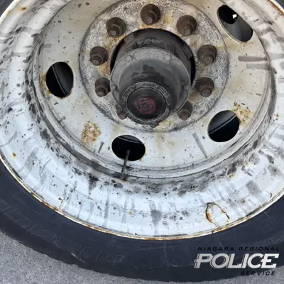 Photo of Cracked Truck Rim